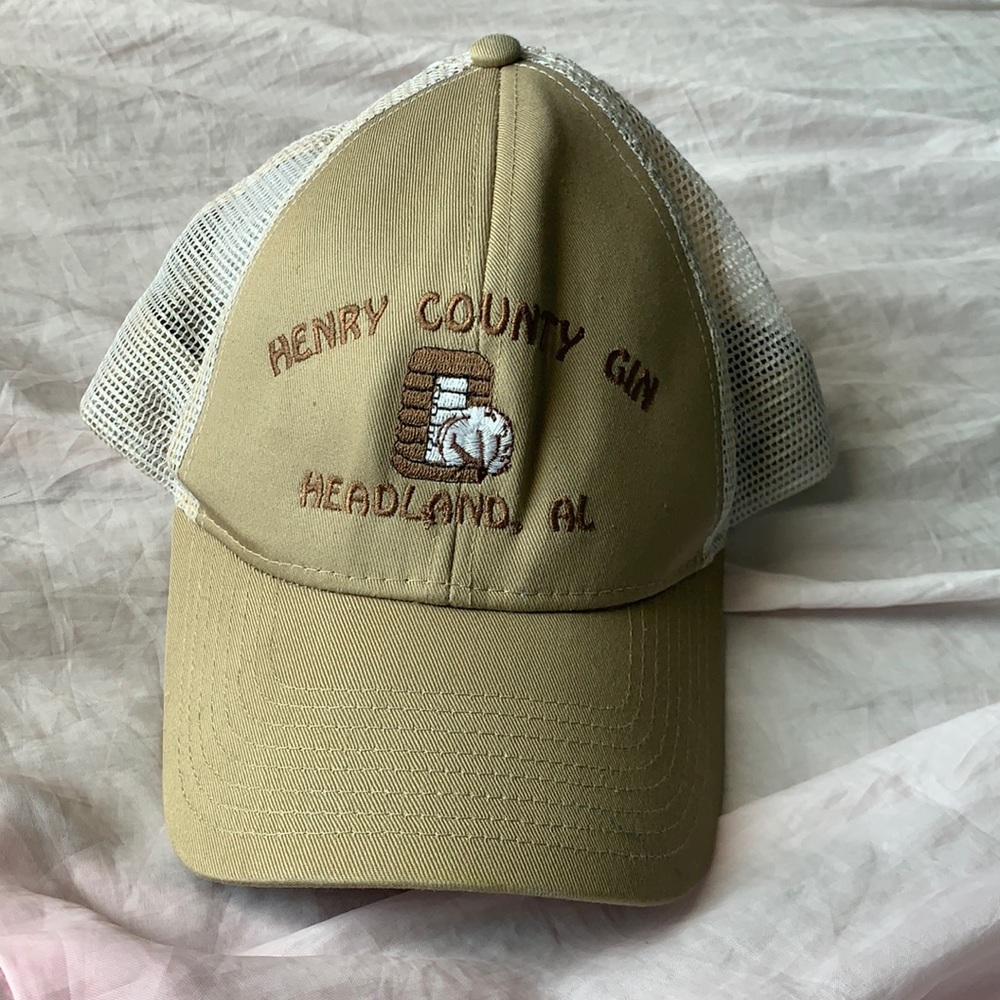Gin AL tan hat